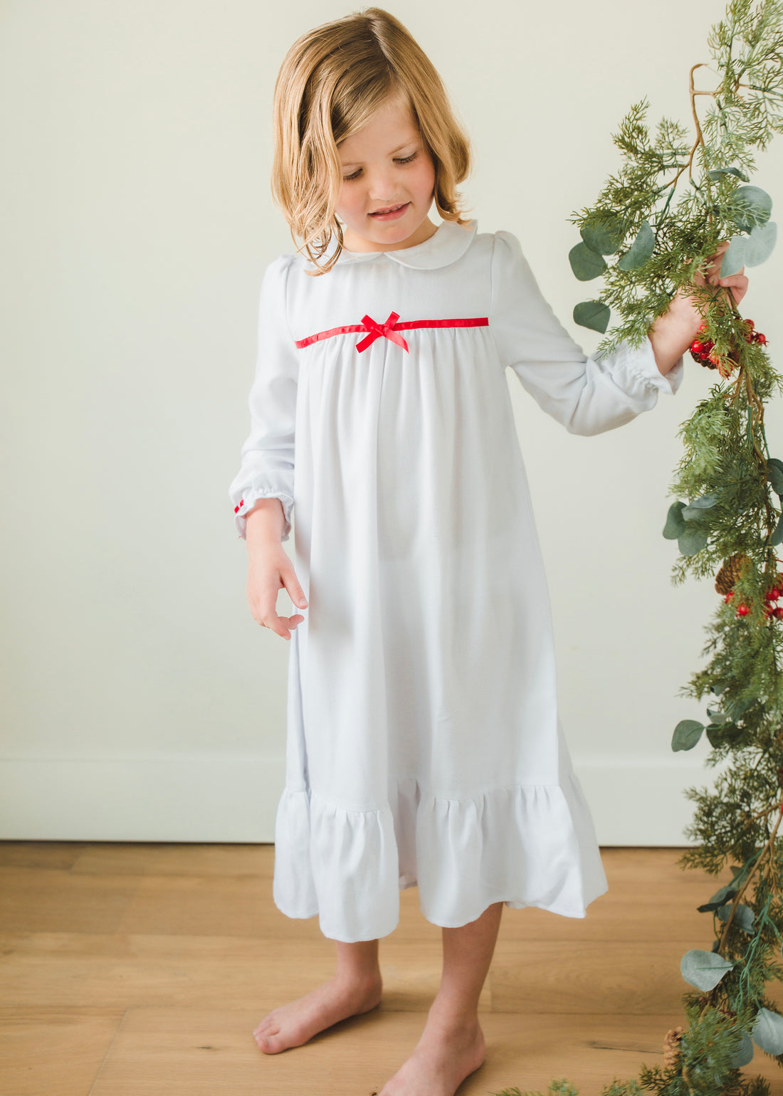 Classic Nightgown White with Red Bow