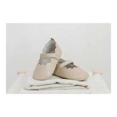 Mimi Girls Scalloped Mary Jane Crib Shoe Champagne