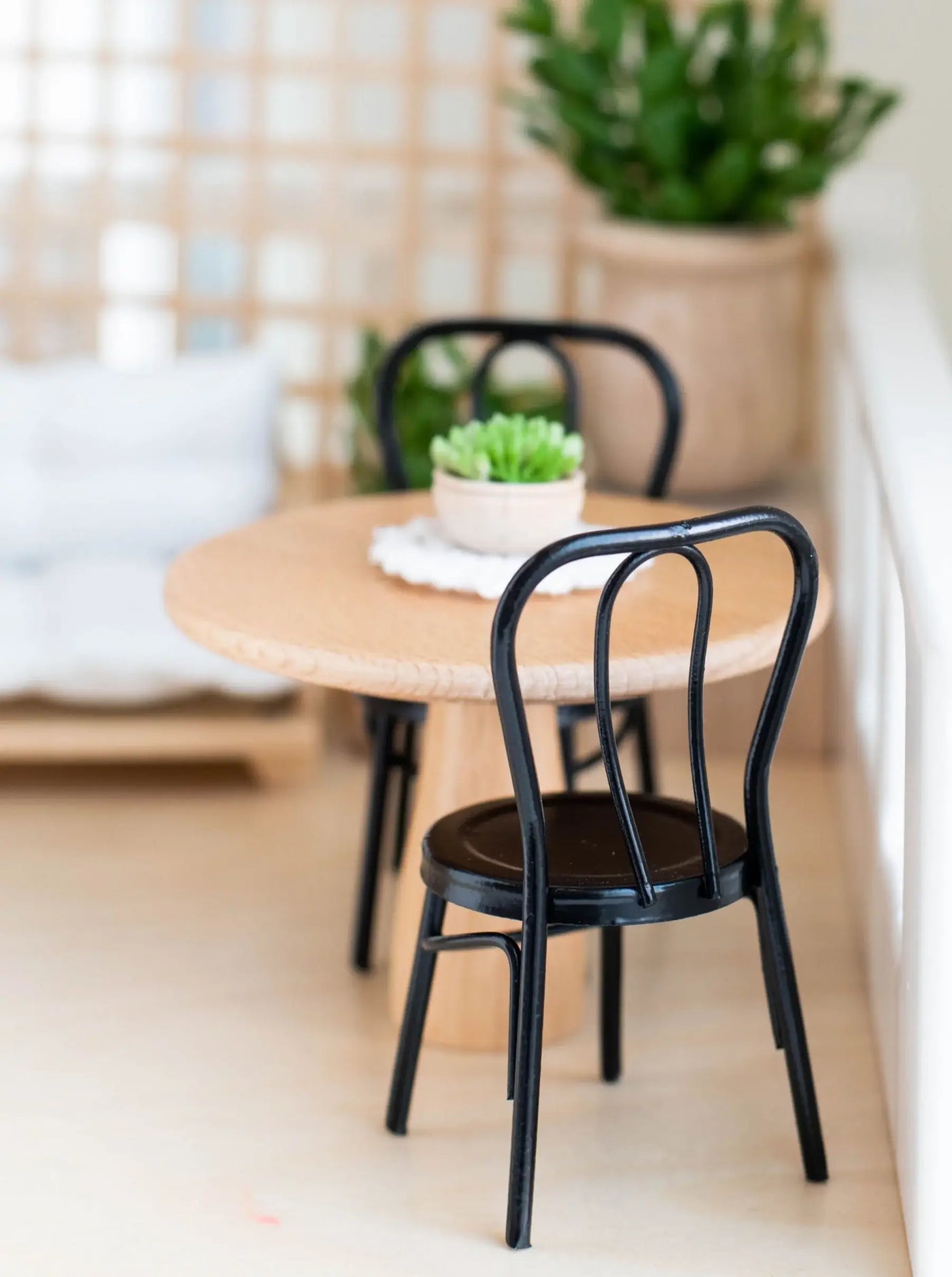 Dollhouse Metal Bistro Chair Set | Black