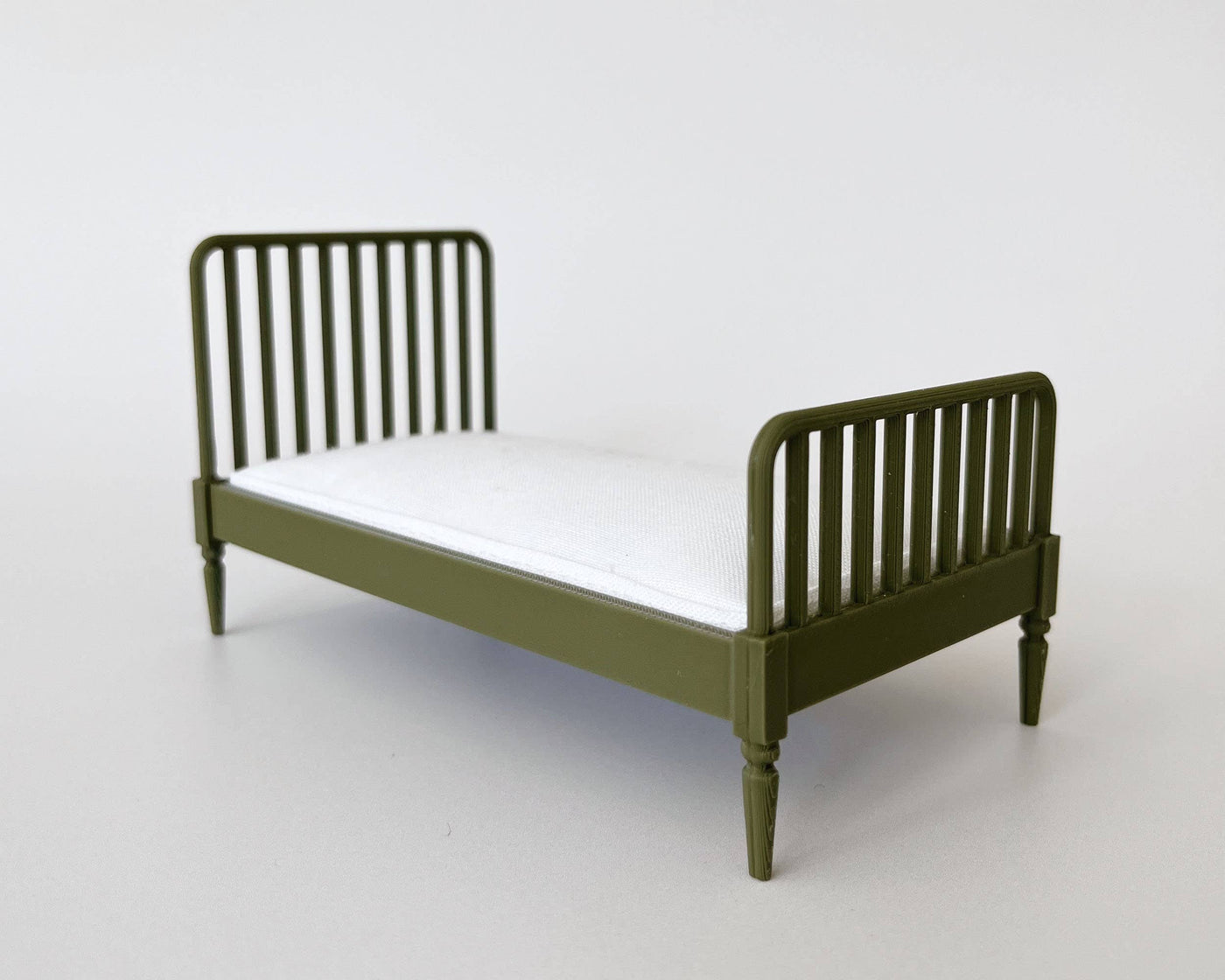 Miniature Dollhouse Bed in Twin: Terra Cotta