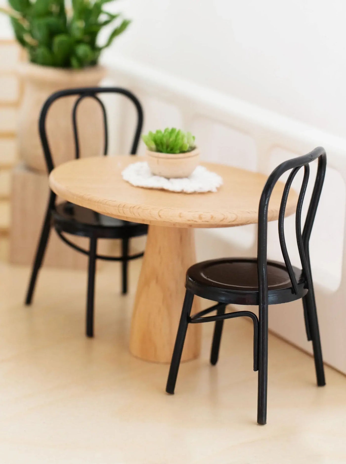 Dollhouse Metal Bistro Chair Set | Black