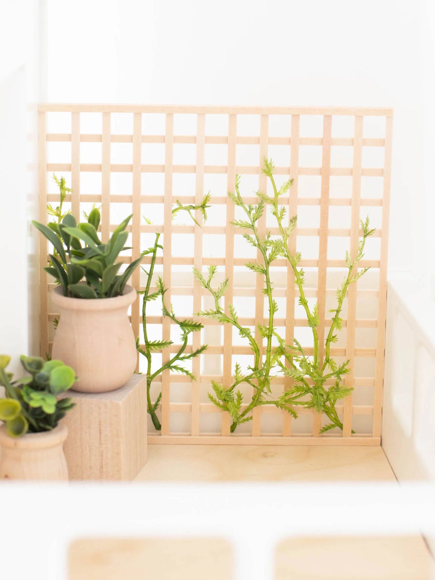 Dollhouse Patio Trellis Wall | Natural Wood