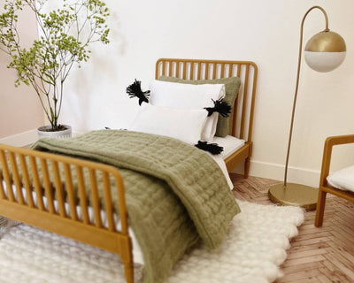 Miniature Dollhouse Bed in Twin: White