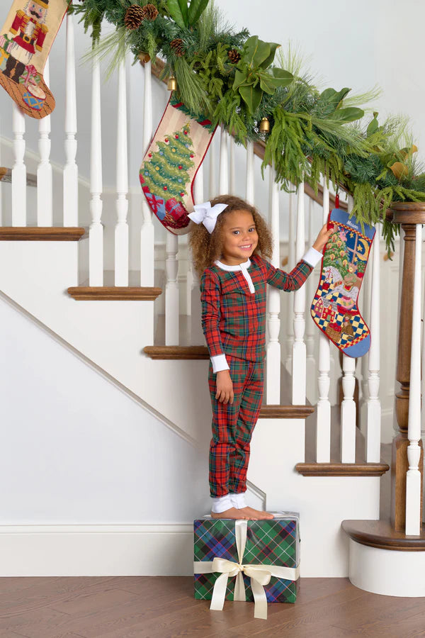 Sutton's Sweet Dream Set Paces Mill Plaid, Worth Avenue White