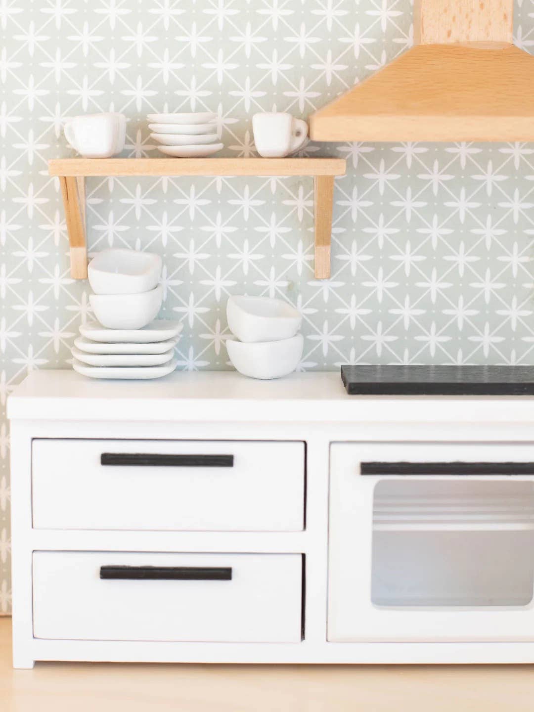 Dollhouse Porcelain Dishes Set | White