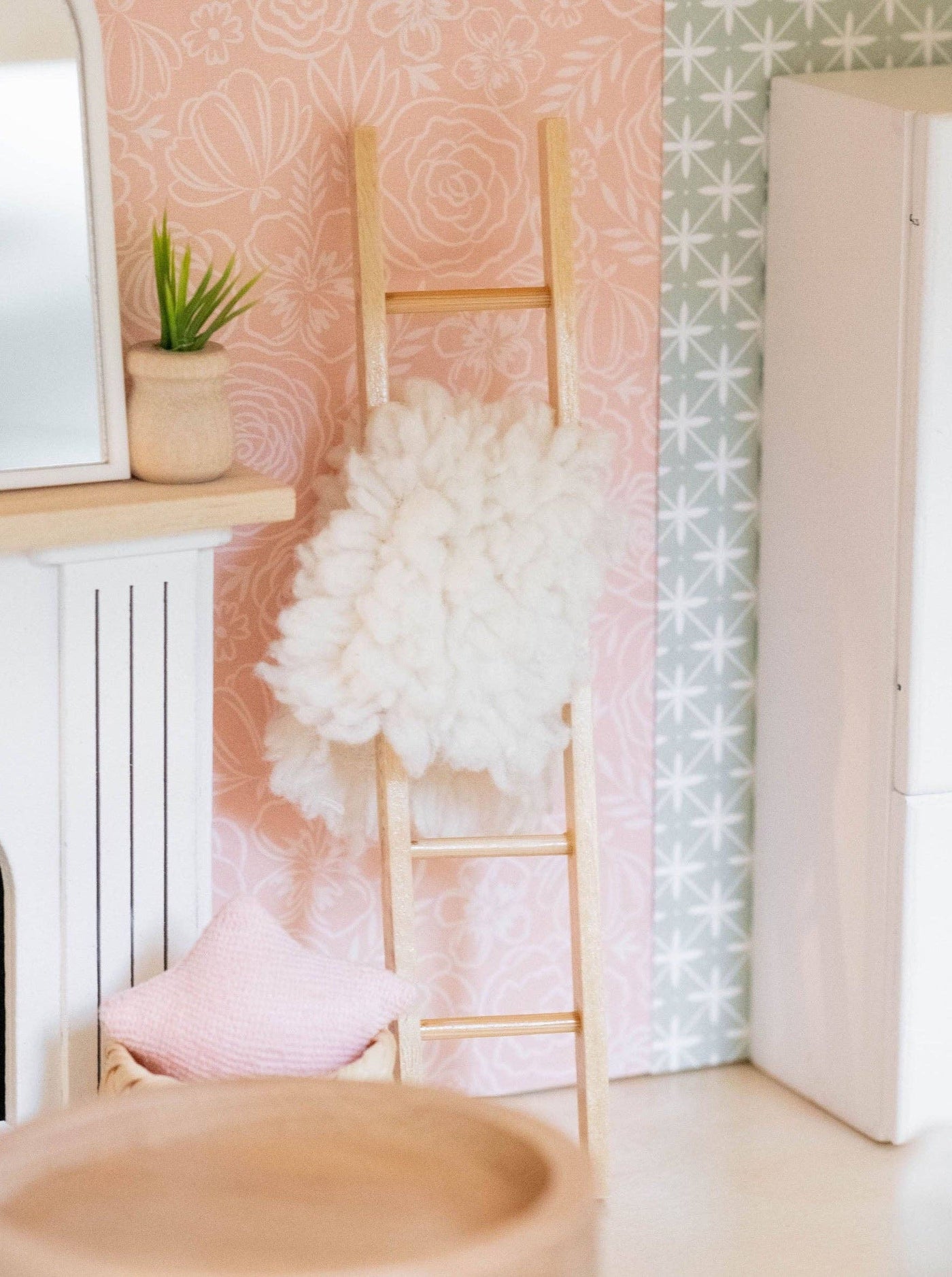 Dollhouse Decorative Blanket Ladder | Natural Wood