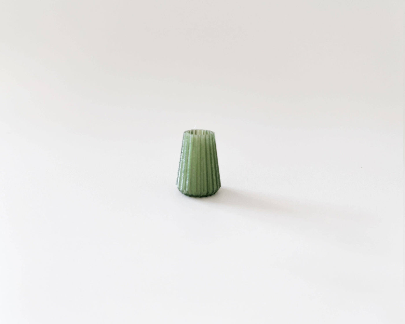 Miniature Dollhouse Vase: Green