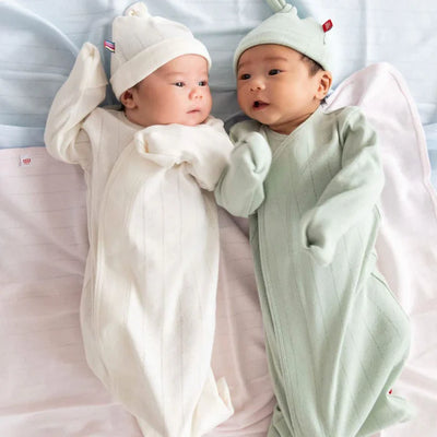 Tofu Love Lines Magnetic Gown & Hat Set