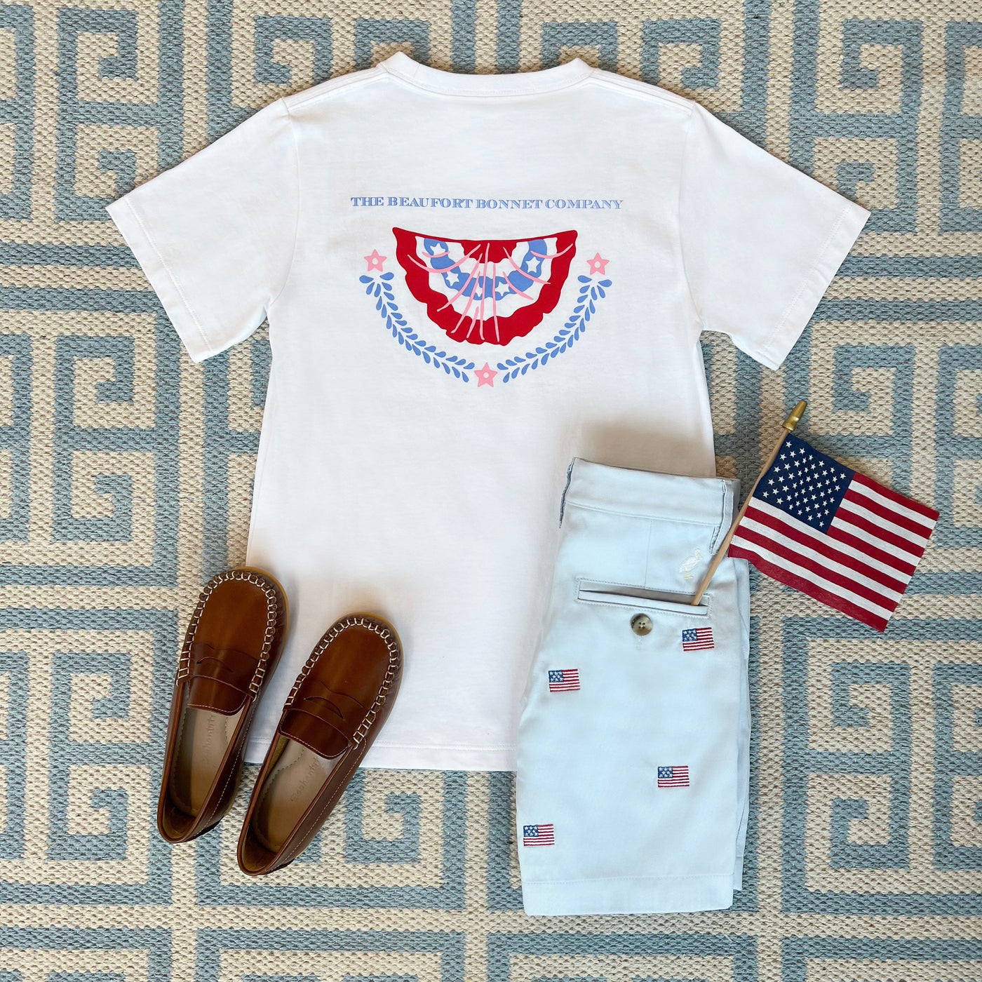 Sir Proper's T-Shirt WAW/American Swag