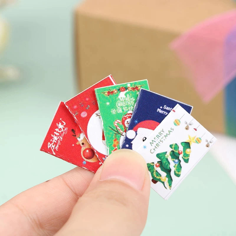 Elf Props - Elf Sized Christmas Cards - Set of 5