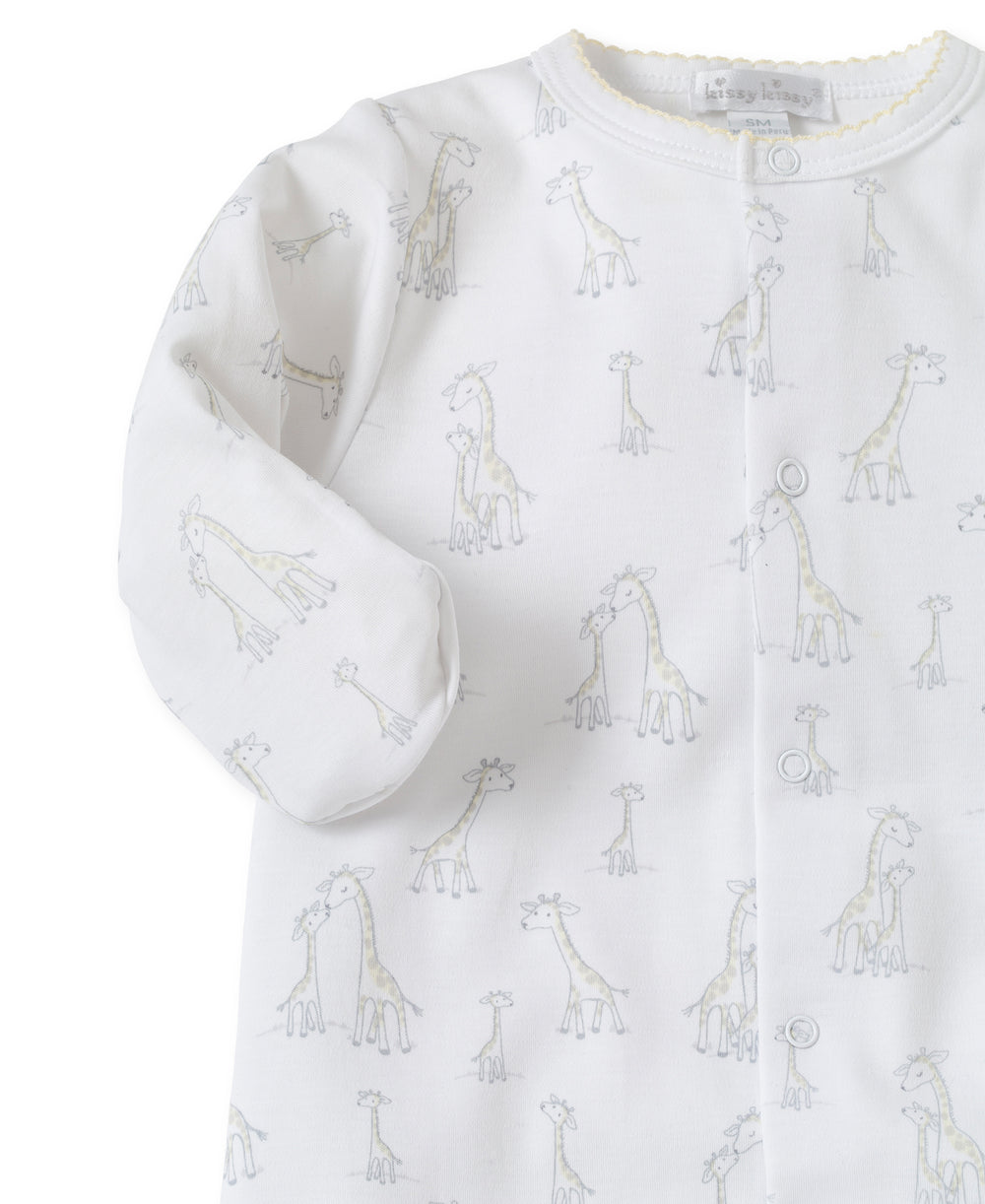Kissy Giraffe Generations Print Converter Gown